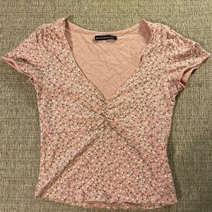 Brandy Melville shirt